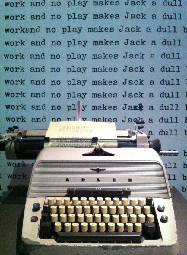 "All work and no play makes Jack a dull boy." Kan den "nødvendige" isolasjonen som forfatter drive en til vanvidd? Foto: Wikimedia/Marcel Oosterwijk