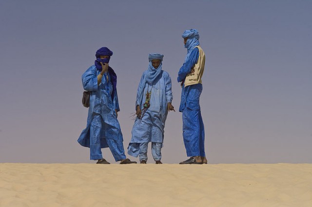 800px-Touaregs_at_the_Festival_au_Desert_near_Timbuktu,_Mali_2012